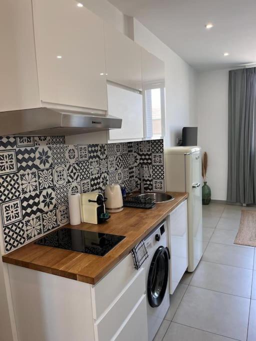 Le Pressense 2 Apartamento Vénissieux Exterior foto