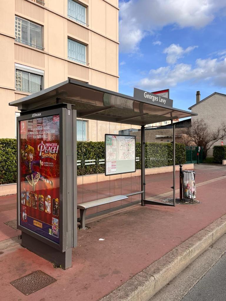 Le Pressense 2 Apartamento Vénissieux Exterior foto