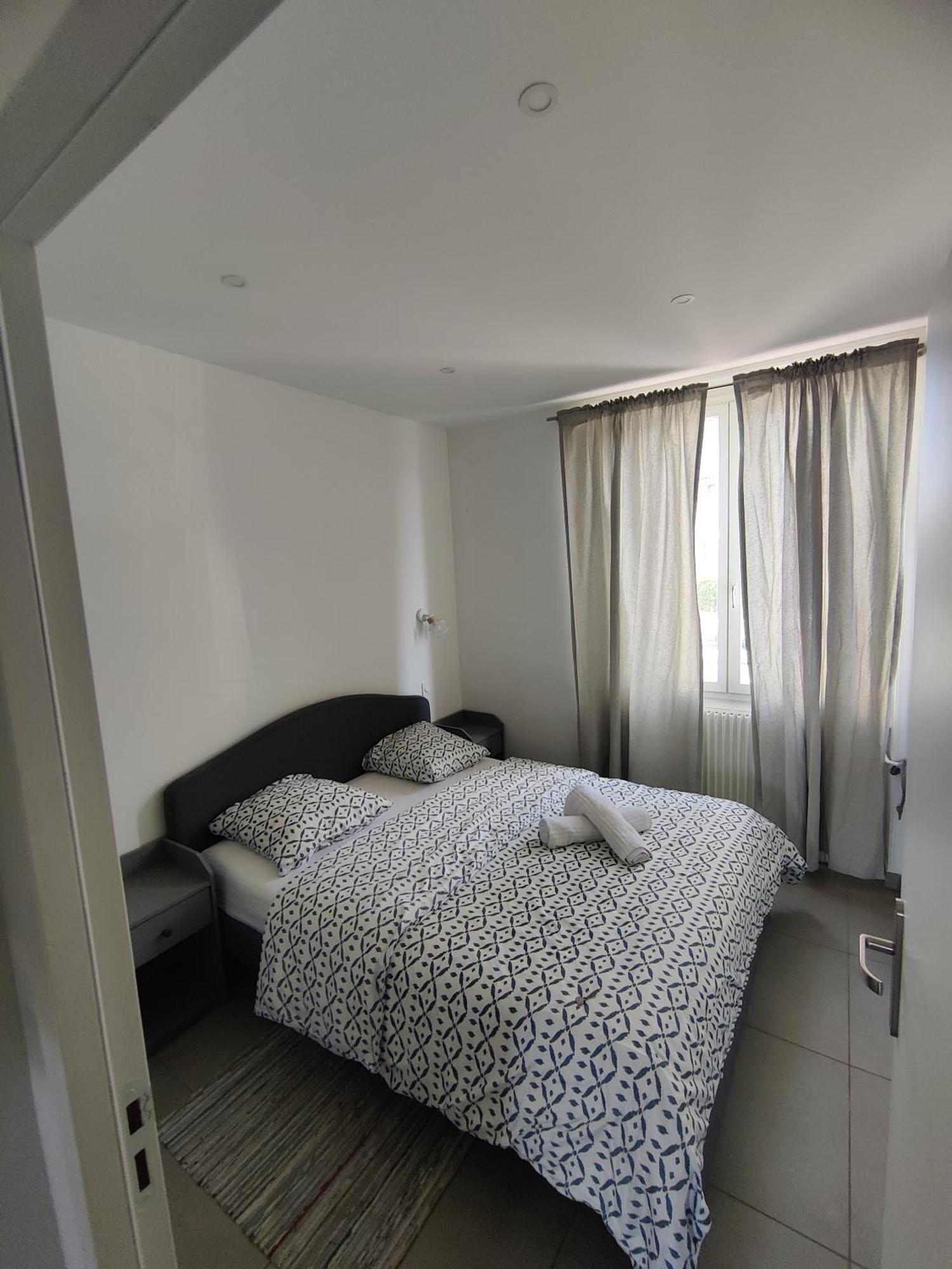 Le Pressense 2 Apartamento Vénissieux Exterior foto